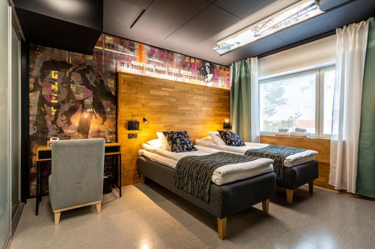 Time Hostel Nova - Sairaalan Vieressae Ювяскюля Экстерьер фото
