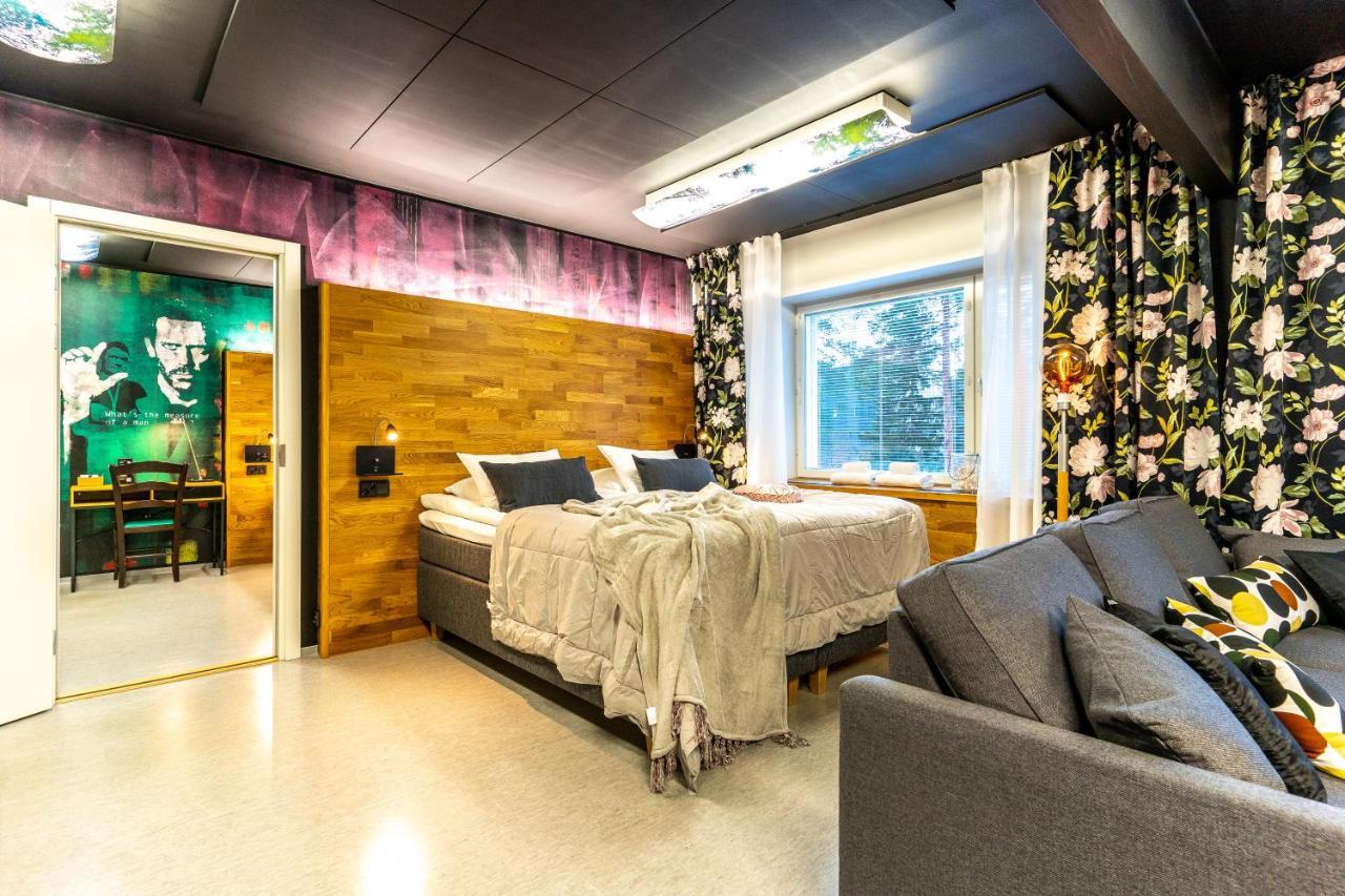 Time Hostel Nova - Sairaalan Vieressae Ювяскюля Экстерьер фото
